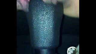 Jenni van Deventer kun amuza aŭto