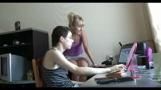 An dann Kerl hëlt säi Schwanz