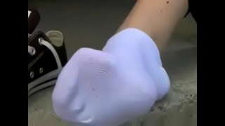 EMILYS ŠPINAVÉ SKĽUČOVADLA