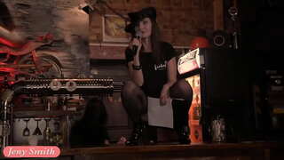 Jenny Smith publicznie odsłonił się na scenie