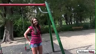 Kristina gefickt an der ëffentlechkeet fir Boergeld