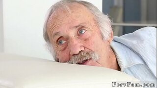 Dolce teen scopata hard