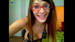 Geeky Teen Nagaja na Cam in dobi freaky