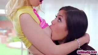 Montrofenestro Kendra Spade2.mp4