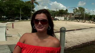 Netīrās sievu mīl gailis