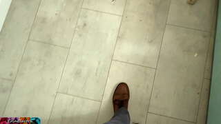 ���ິວເນື້ອສີຂາໃຫຍ່ titty ເລຂາທິການເຮັດໃຫ້ນາຍຈ້າງເປັນ blowjob