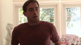 ���ີ້ອາຫານຂອງນາງກັນກັບ Stepnephew