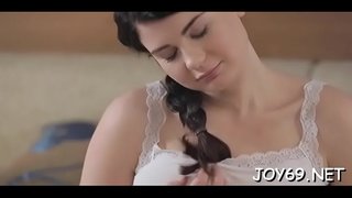 Pedhes enom ayu Lucy L. nggawe dheweke pisanan erotis video