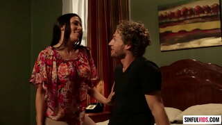 ���ींग का बना हुआ श्यामला राहेल स्टार बेकार है और हार्ड रॉड 69 की स्थिति में पहले छिड़काव किया जाता है के साथ वीर्य