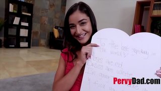 ���ັດ. ລູກສາວຕ້ອງການບິດາຂອງຕົ້ນສະບັບເກມອອນ